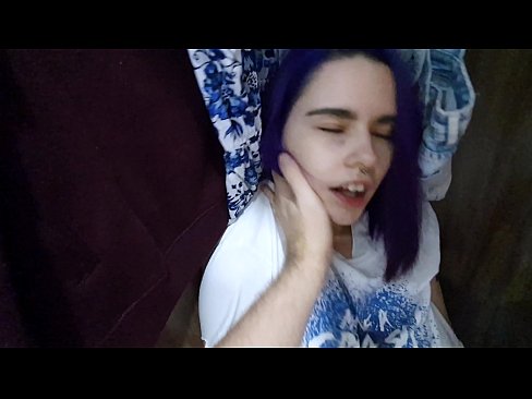 ❤️ Atopo a miña irmá no armario e axudouna a correrse Porno casero en % gl.xsexshop.ru % ﹏
